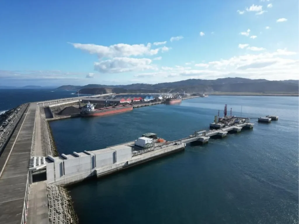 galeria 1 Obra civil marina del pantalan de Repsol de descarga de crudo en el puerto exterior de Langosteira
